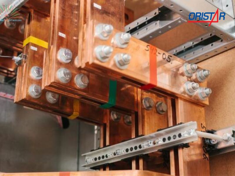 đồng thanh cái trong tủ điện